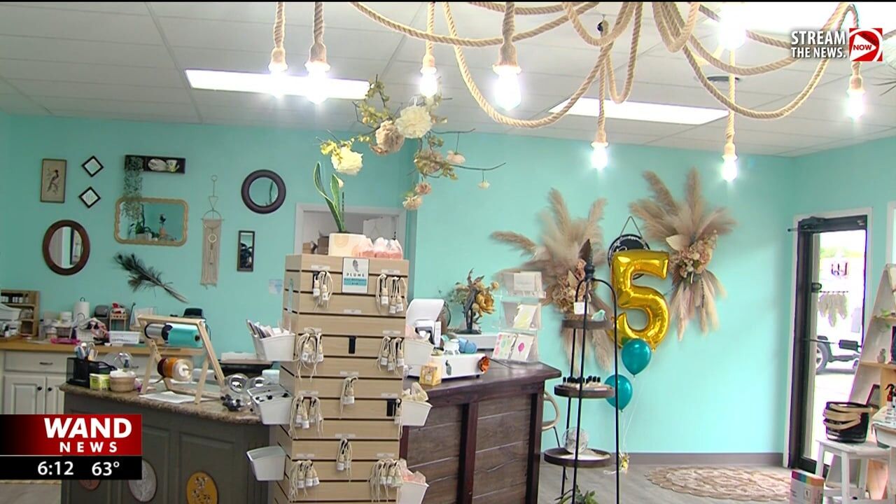 'I'm not going to fail': Mt. Zion mom grows natural skincare business